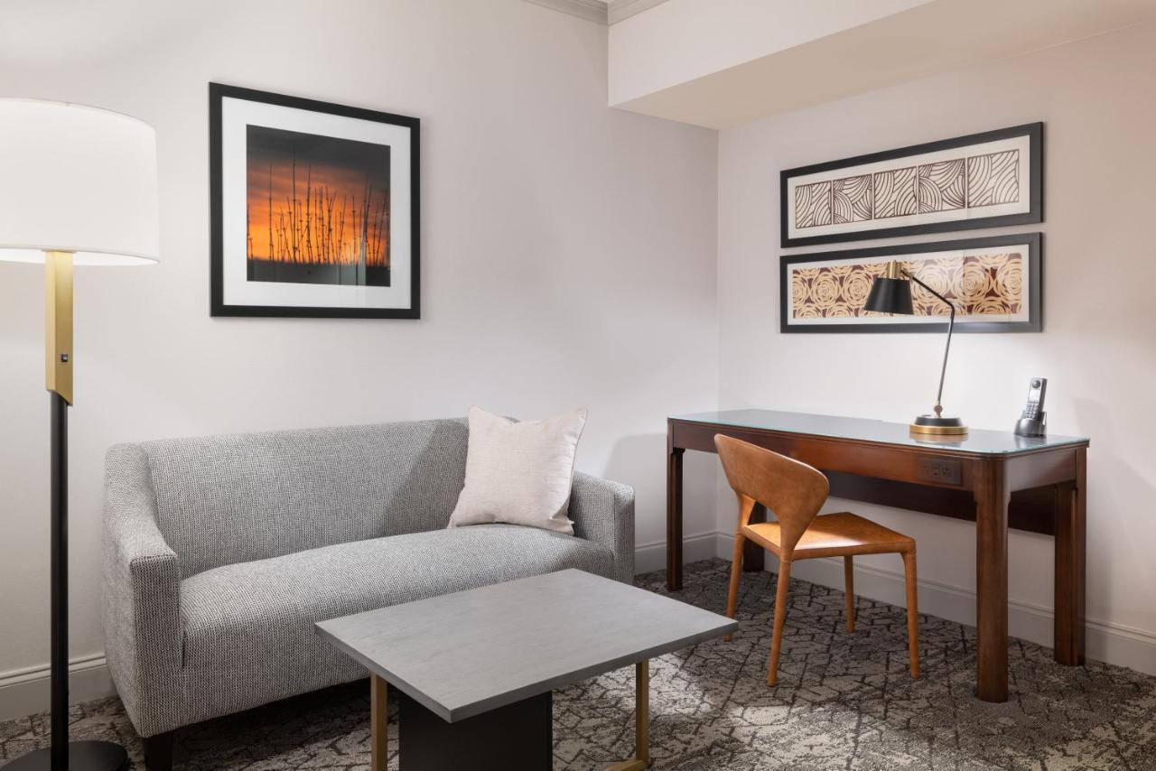 Sheraton Wilmington South Нью-Касл Экстерьер фото