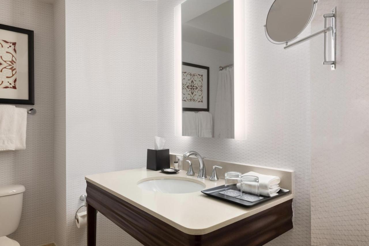 Sheraton Wilmington South Нью-Касл Экстерьер фото